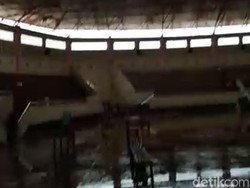 Angin Kencang Terjang Magetan, Atap GOR Ki Mageti Beterbangan