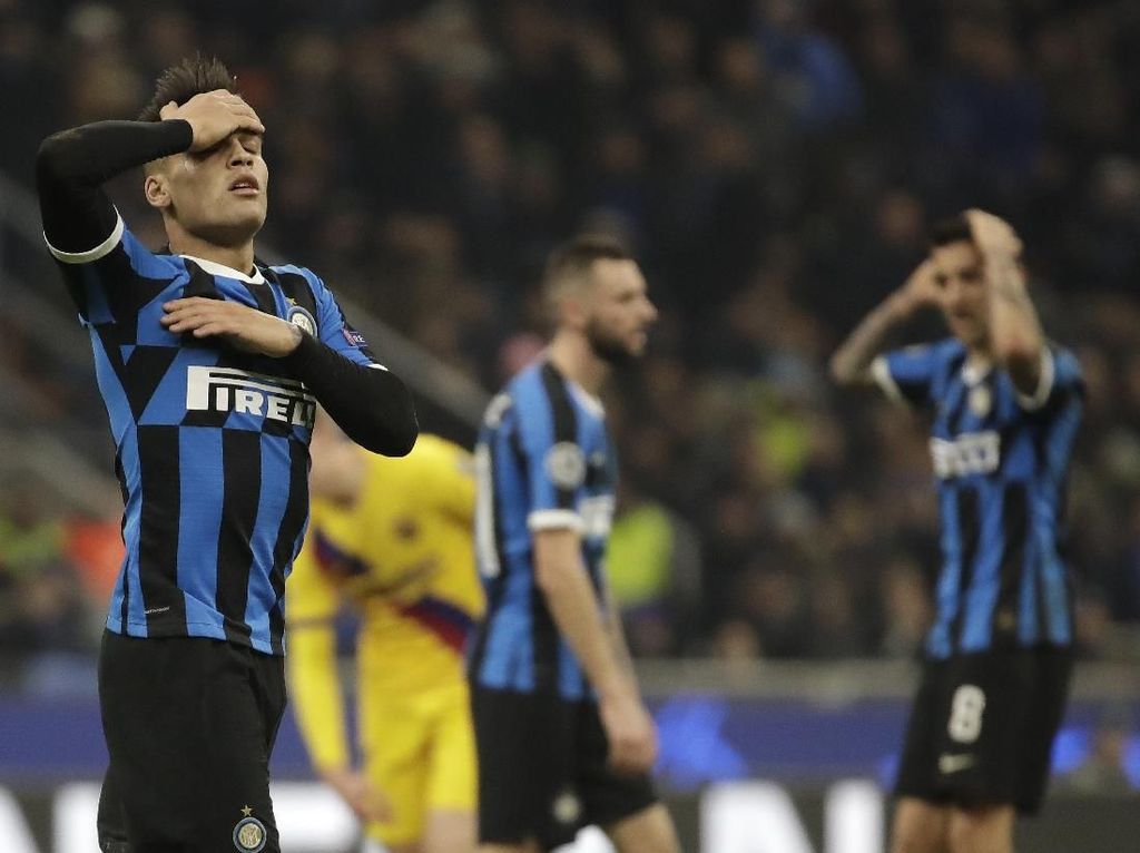 Valverde: Inter Dirasuki Kegelisahan Valverde: Inter Dirasuki Kegelisahan