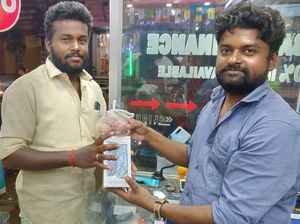 Pencinta Bawang, di Sini Bisa Beli HP Gratis 1 Kg Bawang Bombay!