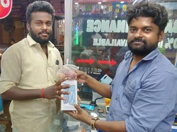 Pencinta Bawang, di Sini Bisa Beli HP Gratis 1 Kg Bawang Bombay!