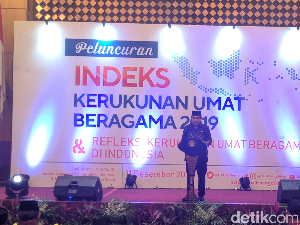 Menag Bicara Kerikil Kerukunan Warga, Contohkan Isu Larangan Atribut Natal