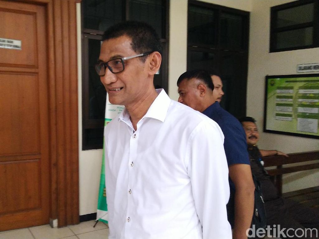 Alasan Kurang Vitamin D, Bupati Tamzil Minta Pindah Sel Tahanan Alasan Kurang Vitamin D, Bupati Tamzil Minta Pindah Sel Tahanan