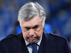 Napoli Resmi Pecat Carlo Ancelotti