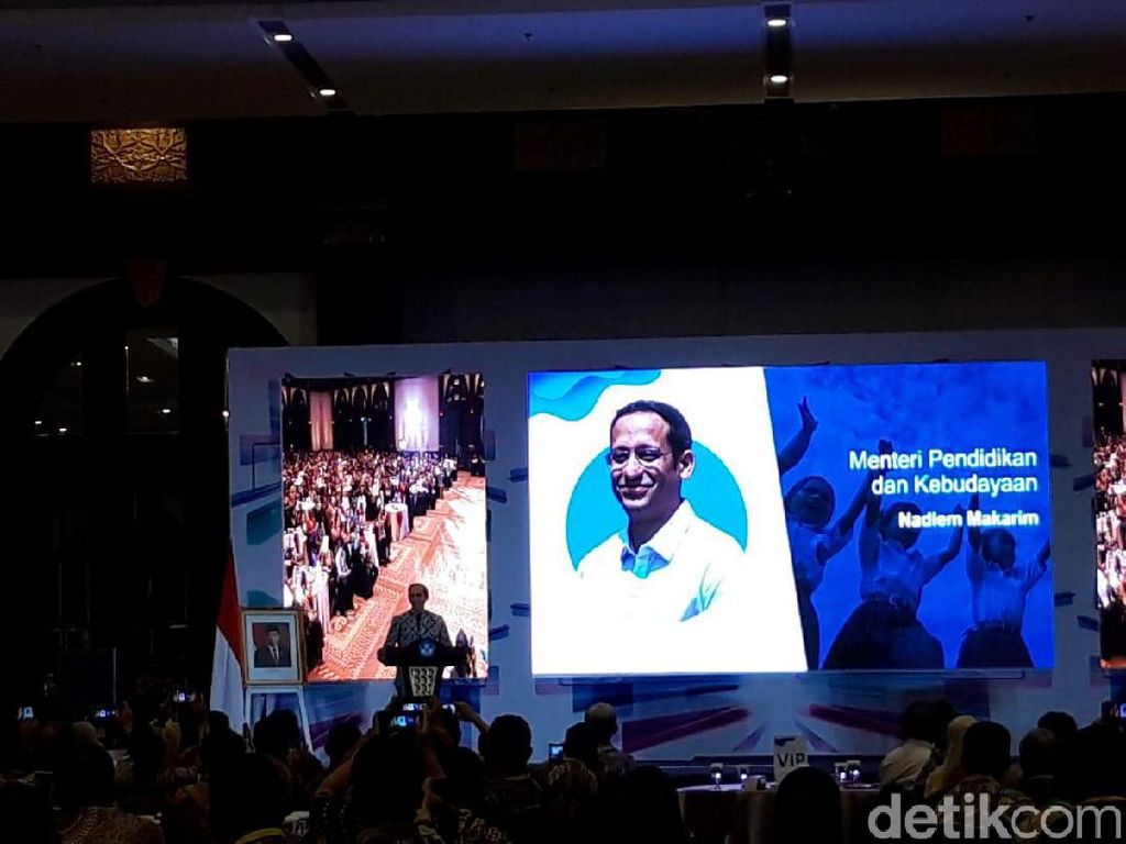 Mendikbud Nadiem Umumkan Pengganti Ujian Nasional 2021 Mendikbud Nadiem Umumkan Pengganti Ujian Nasional 2021