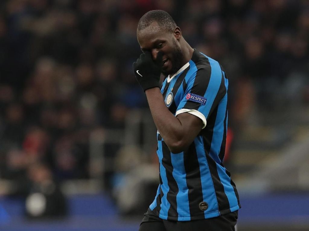 Inter Terlempar ke Liga Europa, Lukaku Diejek Luke Shaw Inter Terlempar ke Liga Europa, Lukaku Diejek Luke Shaw