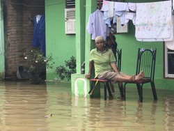 Korban Banjir di 50 Kota Sumbar Butuh Selimut