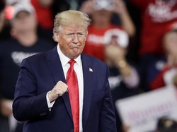 Trump Sumbangkan Rp 1,3 Miliar dari Gajinya untuk Perangi Wabah Corona