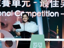 Tantangan Terbesar Dian Sastro Jadi Produser Sekaligus Pemain Film