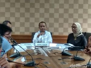 Bahlil: di Tanah Abang Susah Dapat Tekstil Made in Indonesia