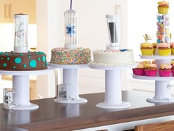 Tren Kue Ulang Tahun Isi Smartphone hingga Uang Ini Bikin Histeris