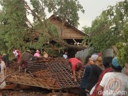 Hujan Disertai Lisus di Klaten, Seorang Bocah Tewas dan 4 Luka