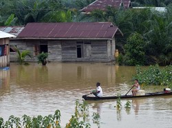 Pemprov Riau Tetapkan Status Siaga Banjir-Longsor Hingga 31 Desember