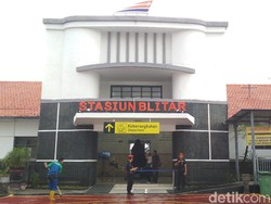 Enam KA dari Blitar Tujuan Jakarta-Bandung Dibatalkan Hingga 30 Juni