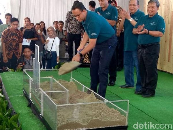 Tuang Pasir, Anies Resmikan Proyek Rumah DP Rp 0 Jilid II