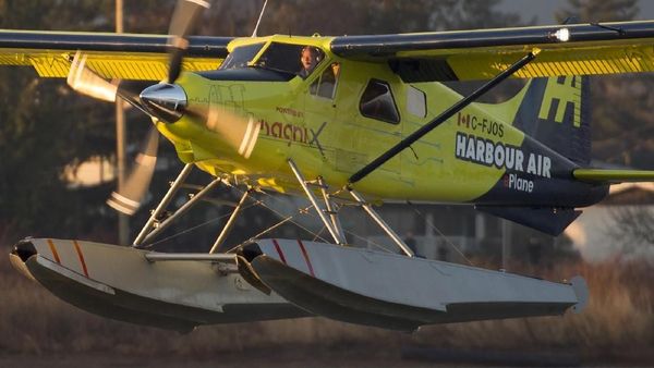 Pesawat Listrik Komersial Ini Sukses Uji Terbang