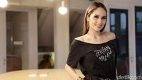 Gaya Cinta Laura si Bintang Jeritan Malam