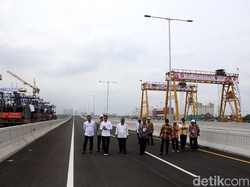 Rahasia Tol Japek Layang Bisa Dibangun di Antara 2 Proyek Raksasa
