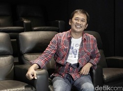 Seniman Yogya Divaksinasi, Hanung Bramantyo: Bangun Kepercayaan Diri