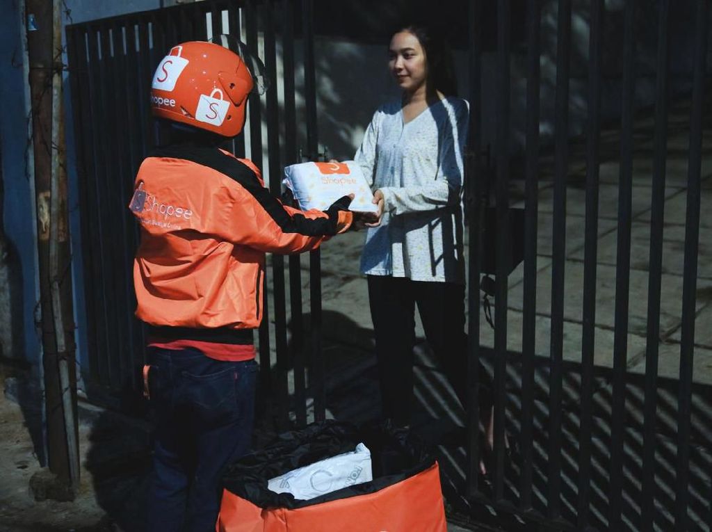 Rayakan 12.12, Jutaan Barang di Shopee Ludes di Satu Jam Pertama Rayakan 12.12, Jutaan Barang di Shopee Ludes di Satu Jam Pertama