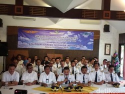 Cerita Kubu Serikat Karyawan Garuda yang Tak Diterima Erick Thohir