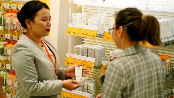 Perluasan Jalur Distribusi Produk Kecantikan