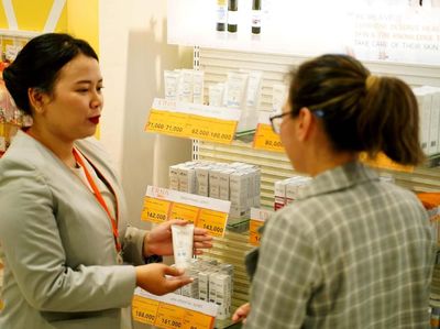 Perluasan Jalur Distribusi Produk Kecantikan