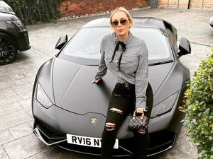 Model Dihujat, Blak-blakan Beli Lamborghini Rp 3,6 M dari Jual Foto Syur Model Dihujat, Blak-blakan Beli Lamborghini Rp 3,6 M dari Jual Foto Syur