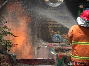 Saluran Jargas di Kota Probolinggo Bocor, Api Berkobar hingga 4 Meter