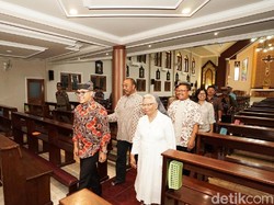 Jelang Natal, Bupati Anas: Pemda Turut Berbahagia