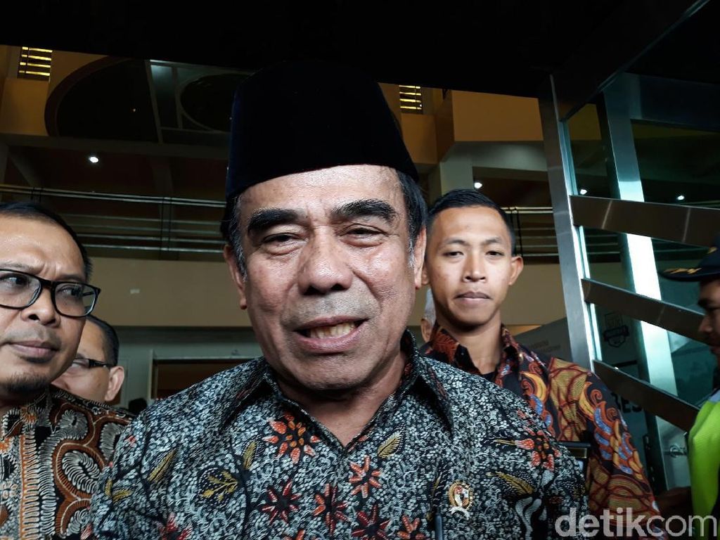 Luncurkan Situs Pengecekan Buku Agama, Menag Cerita soal Baik-Buruk Khilafah Luncurkan Situs Pengecekan Buku Agama, Menag Cerita soal Baik-Buruk Khilafah
