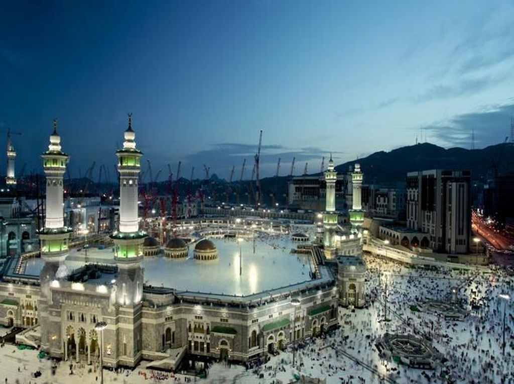 Umroh Dibuka untuk Indonesia, Kemenag Jatim: Tunggu Regulasi Resmi Umroh Dibuka untuk Indonesia, Kemenag Jatim: Tunggu Regulasi Resmi