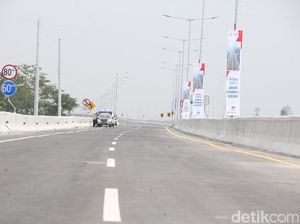 Resmi Dibuka, Begini Kondisi Tol Japek Layang Resmi Dibuka, Begini Kondisi Tol Japek Layang