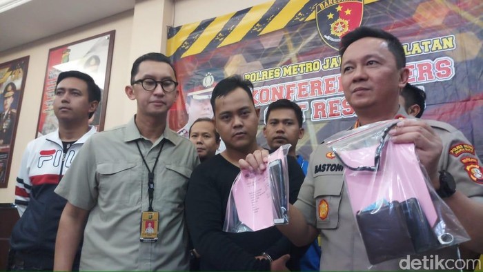 Jumpa pers kasus anggota Banser dicap kafir di Mapolres Metro Jaksel. (Farih/detikcom)