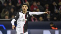 Cristiano Ronaldo ada di posisi runner-up. CR7 sudah mencatatkan 169 penampilan di Liga Champions (INA FASSBENDER / AFP)