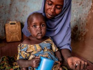 Upaya Mengobati Anak-anak Positif HIV di Uganda Upaya Mengobati Anak-anak Positif HIV di Uganda