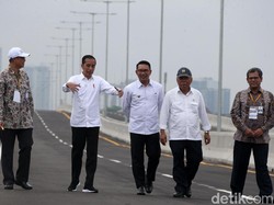 Sudah Diresmikan Jokowi, Kapan Tol Japek Layang Bisa Dilewati?