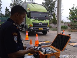Truk Obesitas Boleh Wira-wiri Sampai 2023, tapi Dilarang Lewat Jalan Ini