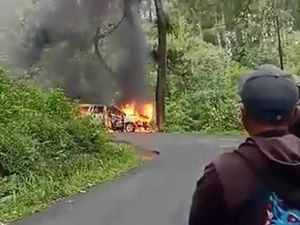 Viral Video Mobil Terbakar di Tanjakan Jahim Ciamis