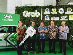 2020, Grab Uji Coba 20 Mobil dan Motor Listrik di Jabodetabek