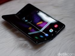 Pre order Ditutup, Samsung Boyong Galaxy Fold ke Toko Offline