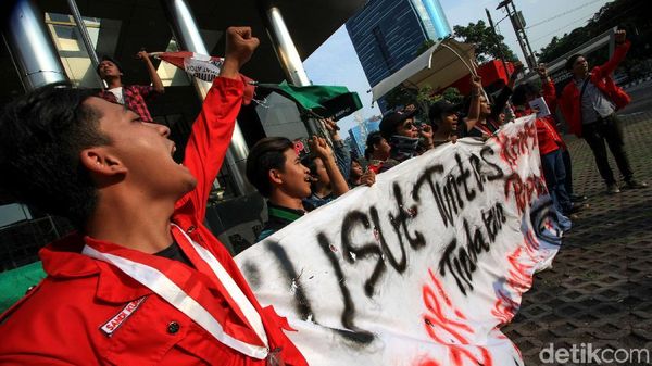Aksi Mahasiswa Dukung Penyelesaian Kasus Korupsi