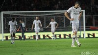 Kekalahan ini membuat Madura United berada di posisi keenam klasemen dengan koleksi 47 angka.