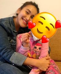 Shakira anak Denada dapat kejutan ultah dari Ayu Ting Ting