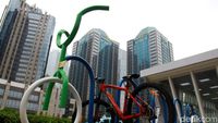 Parkir Sepeda Mejeng di Sepanjang Stasiun MRT Sudirman