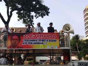 Novel Bamukmin Demo Kasus Sukmawati, Bandingkan dengan Pelaku Persekusi Banser Novel Bamukmin Demo Kasus Sukmawati, Bandingkan dengan Pelaku Persekusi Banser