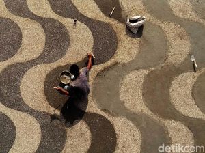 Melihat Kondisi Terkini Proyek Penataan Pantai Pangandaran