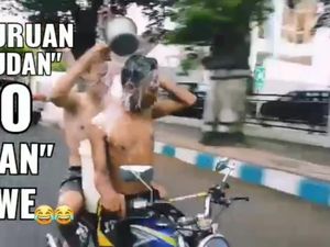 Warga Takut Ritual Minta Hujan Geber Motor Sambil Mandi Jadi Tren Warga Takut Ritual Minta Hujan Geber Motor Sambil Mandi Jadi Tren