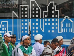 Video Massa Demo Sukmawati dan Gus Muwafiq Geruduk Mabes Polri