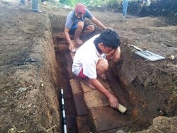 Struktur Bata di Kota Batu Diduga Bangunan Candi Kerajaan Singosari