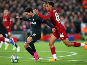 Aksi dan Gol Takumi Minamino saat Melawan Liverpool